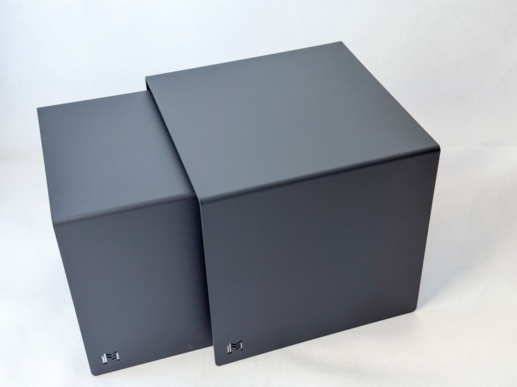 Stoliki CUBO w kolorze RAL 7024 - grafitowy