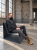 Fotel MONO w industrialnym wnętrzu METAL_MAT STUDIO